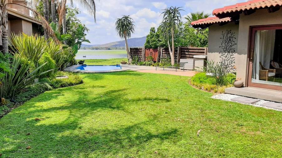 5 Bedroom Property for Sale in Pecanwood Estate North West